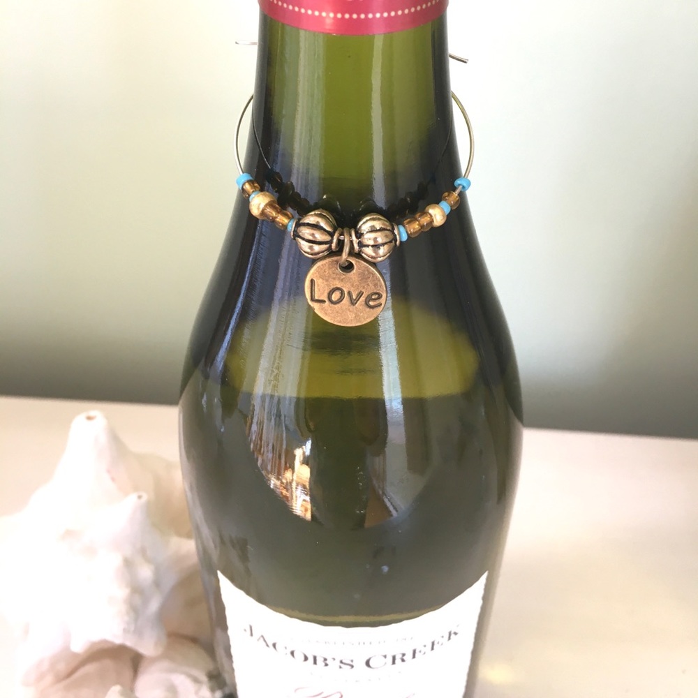 🌻”Love” Wine Bottle Charm